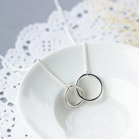 NEW 925 Sterling Silver Double Circle Necklace - Picture 3 of 8